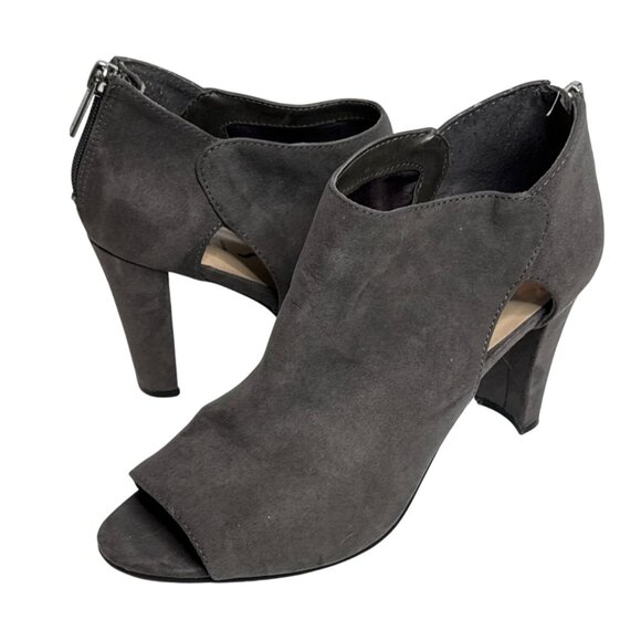 Unisa Womens Peep Toe Booties Size 8 Gray Faux Suede High Heel Ankle - Picture 1 of 11